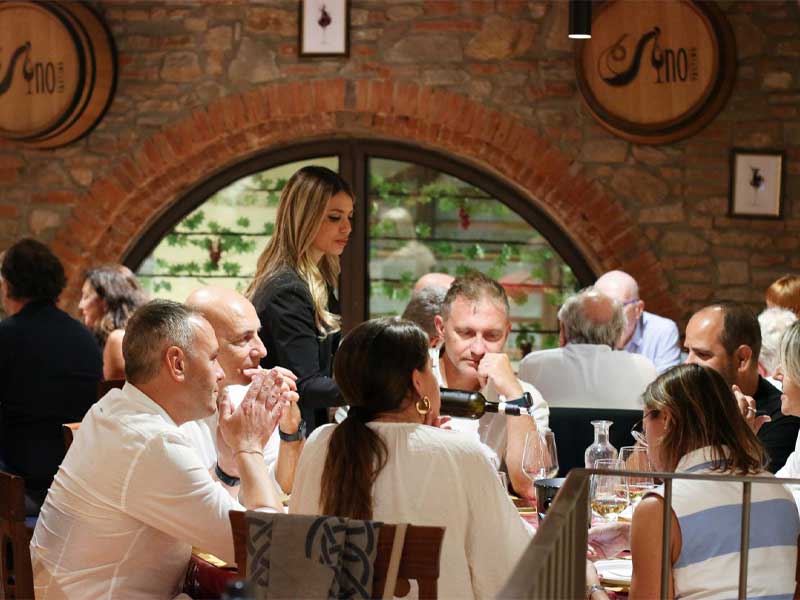 Private Sommelier Experiences with personalized wine tastings